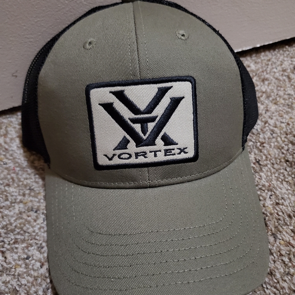 Vortex optics hat
